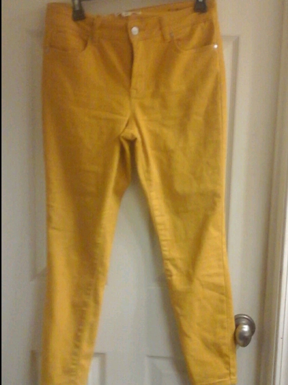ARTISANANY Pants Women's size 6 Mustard Yellow, Straight Skinny Chic Pockets